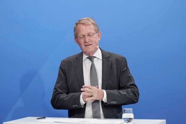Stephan-Andreas Casdorff, Herausgeber Tagesspiegel Veranstaltung Der Osten – Chancen und Talente für Deutschland am 4. Oktober 2023 in Berlin beim Tagesspiegel. Stephan-Andreas Casdorff, Herausgeber Tagesspiegel Ulrike Teschke, Geschäftsführung Verlag Der Tagesspiegel Berlin Berlin GER *** Stephan Andreas Casdorff, Publisher Tagesspiegel Event The East - Opportunities and Talent for Germany on October 4, 2023 in Berlin at the Tagesspiegel Stephan Andreas Casdorff, Publisher Tagesspiegel Ulrike Teschke, Management Verlag Der Tagesspiegel Berlin Berlin GER