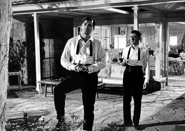 Film Lover Come Back Actors Rock Hudson and Tony Randall in a scene of the film Los Angeles USA  Copyright: xLeoxFuchsx 0208 Rock Hudson Tony Randall (Lover Come Back) OUTSIDE TUXEDOS SET