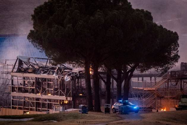 The Ryder Cup 2023 area is on fire. Guidonia, Rome, Italy 05 Oct 2023 Guidonia Montecelio, Rome, the area where the 44th edition of the Ryder Cup took place went up in flames: the premium grandstand was completely destroyed. The fire reached the playing fields of the Marco Simone Golf & Country Club. Rome, 05 October 2023, Credit:Alessandro Serrano Avalon Italy, Guidonia Montecelio  Copyright: xAlessandroxSerrano x xAvalonx 0811214953