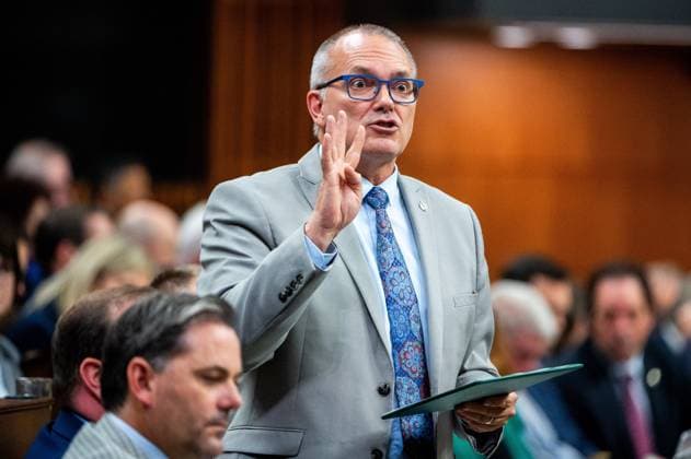 October 5, 2023, Ottawa, ON, Canada: Conservative MP Luc Berthold rises during Question Period on Parliament Hill in Ottawa, on Thursday, Oct. 5, 2023. Ottawa Canada  - ZUMAc35_ 20231005_zaf_c35_108 Copyright: xSpencerxColbyx