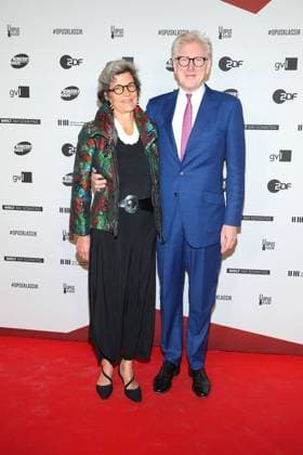 Theo Koll und seine Ehefrau Franziska Castell bei der Opus Klassik 2023 Verleihung am 8.10.2023 in Berlin Opus Klassik 2023 in Berlin