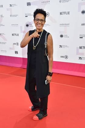 First Steps Award 2023 Mo Asumang Ankunft zum First Steps Award im Stage Theater des Westens heißt es Bühne frei! für Deutschlands talentierteste NachwuchsfilmschaffendeF in Berlin, am 08.10.2023