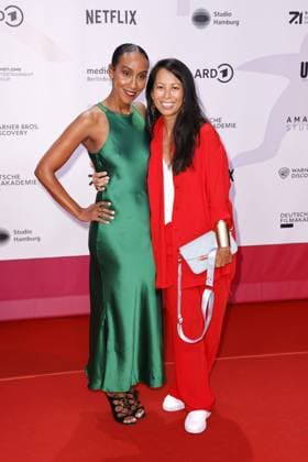 Hadnet Tesfai und Minh Khai Phan Thi bei der Verleihung der First Steps Awards am 8.10.2023 in Berlin First Steps Awards 2023 in Berlin
