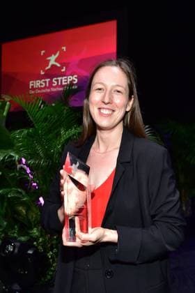 First Steps Award 2023 Caroline Spreitzenbart, MIchael-Ballhaus-Preis, Kameraabsolventin Ankunft zum First Steps Award im Stage Theater des Westens heißt es ãBühne frei!Ò für Deutschlands talentierteste NachwuchsfilmschaffendeF in Berlin, am 08.10.2023