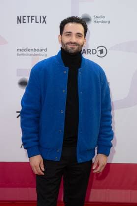 Award - First Steps 2023 Hassan Akkouch beim First Steps Award im Stage Theater des Westens am 09.10.2023 in Berlin. Copyright: xEventpressxKochanx