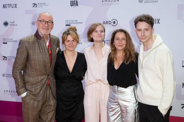 Award - First Steps 2023 Peter Lohmeyer, Clara Gerst, Barbara Philipp und Jonathan Berlin beim First Steps Award im Stage Theater des Westens am 09.10.2023 in Berlin. Copyright: xEventpressxKochanx