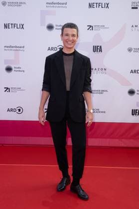 Award - First Steps 2023 Julia Fuhr Mann beim First Steps Award im Stage Theater des Westens am 09.10.2023 in Berlin. Copyright: xEventpressxKochanx