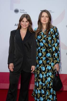 Award - First Steps 2023 Cristina do Rego und Alice Dwyer beim First Steps Award im Stage Theater des Westens am 09.10.2023 in Berlin. Copyright: xEventpressxKochanx