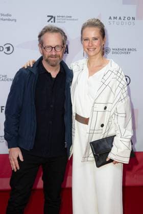 Award - First Steps 2023 Fabian Busch und Susanne Bormann beim First Steps Award im Stage Theater des Westens am 09.10.2023 in Berlin. Copyright: xEventpressxKochanx