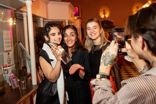 Award - First Steps 2023 Bayan Layla, Ilknur Boyraz und Maria Popov beim First Steps Award im Stage Theater des Westens am 09.10.2023 in Berlin. Copyright: xEventpressxKochanx