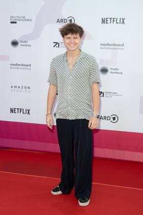 Award - First Steps 2023 Tom Böttcher beim First Steps Award im Stage Theater des Westens am 09.10.2023 in Berlin. Copyright: xEventpressxKochanx