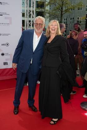 Award - First Steps 2023 Martin Moszkowicz und Petra Zieser beim First Steps Award im Stage Theater des Westens am 09.10.2023 in Berlin. Copyright: xEventpressxKochanx