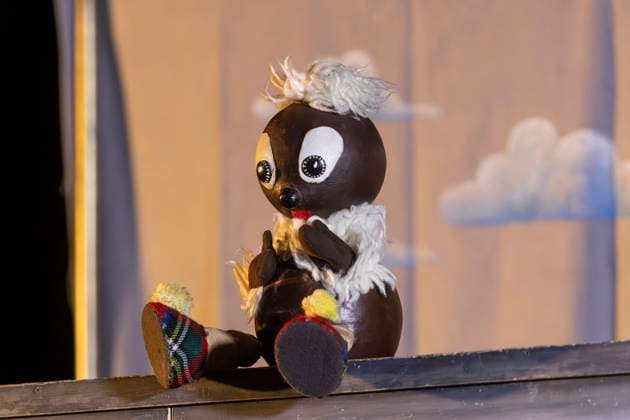 Pittiplatsch auf Reisen - ein Kinderprogramm mit einigen der beliebtesten Figuren aus dem Abendgruß des Sandmanns des DDR-Fernsehens. Gespielt werden die Szenen mit den Original Puppen und den Mitwirkenden des Pittiplatsch-Ensembles aus Berlin. (Bild aufgenommen in der Börse Coswig) *** Pittiplatsch on the road a childrens program with some of the most popular characters from the evening greeting of the sandman of the GDR television The scenes are played with the original dolls and the participants of the Pittiplatsch ensemble from Berlin Picture taken in the stock exchange Coswig