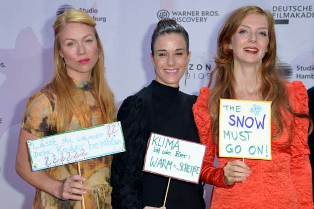 Esther Roling, Anne Schäfer und Pheline Roggan bei der 24. Verleihung der First Steps Awards im Theater des Westens. Berlin, 08.10.2023