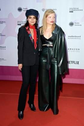 Luise Befort und Luisa-Celine Gaffron bei der 24. Verleihung der First Steps Awards im Theater des Westens. Berlin, 08.10.2023