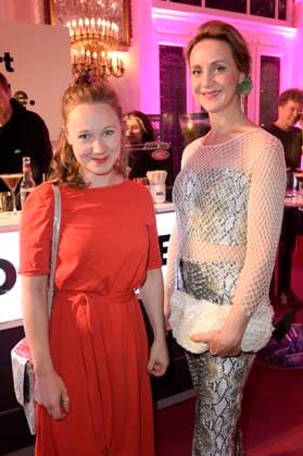 Katharina Leonore Goebel und Anne Christine Römeth bei der Aftershow-Party nach der 24. Verleihung der First Steps Awards im Theater des Westens. Berlin, 08.10.2023