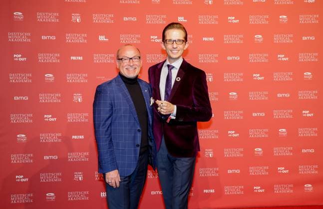 Dennis Schönwetter, Marc Rudolf bei der Verleihung des Deutschen Musical theater PReises 2023 im Theater des Westens, Berlin.