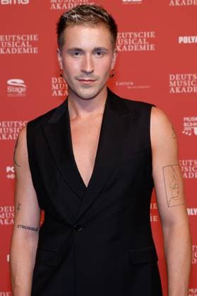 Robin Solf bei der Verleihung des Deutschen Musical theater PReises 2023 im Theater des Westens, Berlin.