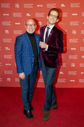 Dennis Schönwetter und Marc Rudolf bei der Verleihung des Deutschen Musical Theater Preises 2023 im Theater des Westens. Berlin, 09.10.2023