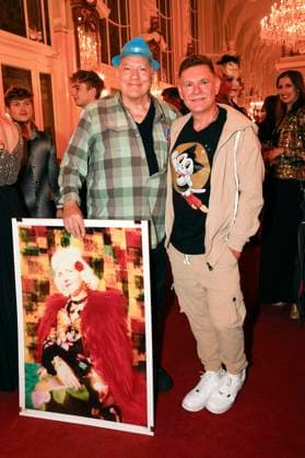 Rosa von Praunheim und Peter Plate bei der Verleihung des Deutschen Musical Theater Preises 2023 im Theater des Westens. Berlin, 09.10.2023