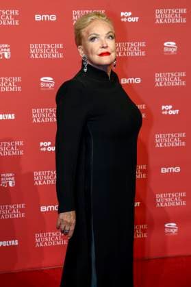 Angelika Milster bei der Verleihung des Deutschen Musical Theater Preises 2023 im Theater des Westens. Berlin, 09.10.2023