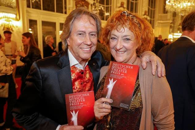 Bert Beel und Dagmar Gelbke bei der Verleihung des Deutschen Musical Theater Preises 2023 im Theater des Westens. Berlin, 09.10.2023