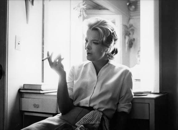 Film The Spiral Road Actress Gena Rowlands at the set Paramaribo Suriname  Copyright: xLeoxFuchsx 0781 Gena Rowlands (The Spiral Road) SMOKING BEHIND SCENES