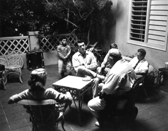 Film The Spiral Road Actors Rock Hudson, Gena Rowlands, Burl Ives and Ibrahim Pendek with Director Robert Mullingan Paramaribo Suriname  Copyright: xLeoxFuchsx R0145-Hudson-Ives-Rowlands-TSR