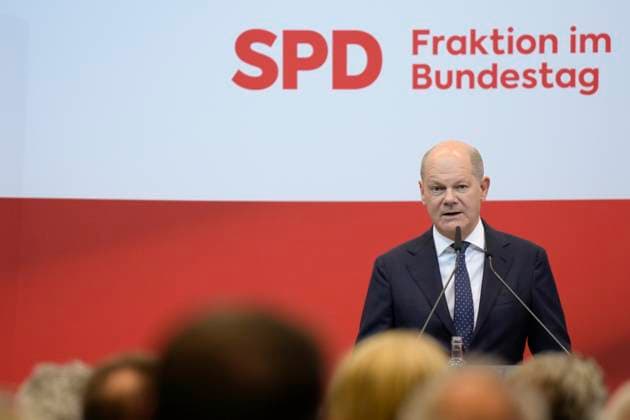 News Themen der Woche KW41 News Bilder des Tages Wirtschaftskonferenz der SPD-Bundestagsfraktion mit Olaf Scholz Bundeskanzler Olaf Scholz bei seiner Keynote auf der SPD Witschschaftskonferenz der SPD Bundestagsfraktion, Berlin , 11.10.2023 *** Economic Conference of the SPD Parliamentary Group with Olaf Scholz Federal Chancellor Olaf Scholz during his keynote speech at the SPD Economic Conference of the SPD Parliamentary Group, Berlin , 11 10 2023