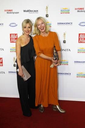 Katharina Abt und Katja Weitzenboeck bei der Verleihung Goldene Bild der Frau am 11.10.2023 in Hamburg Goldene Bild der Frau Verleihung 2023 in Hamburg