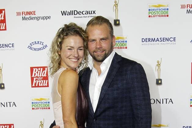 Rhea Harder und ihr Ehemann Joerg Vennewald bei der Verleihung Goldene Bild der Frau am 11.10.2023 in Hamburg Goldene Bild der Frau Verleihung 2023 in Hamburg