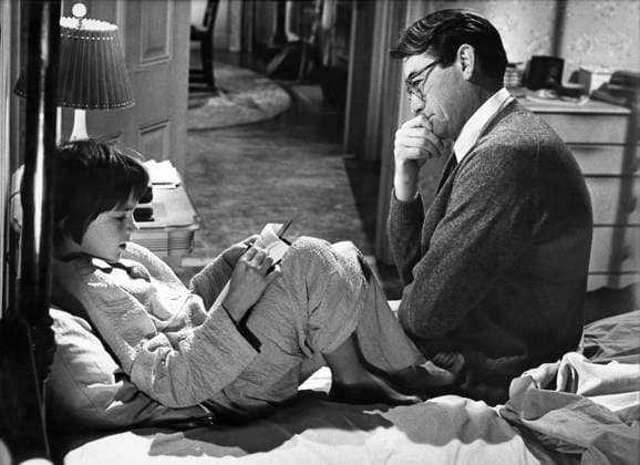 Film To Kill A Mockingbird Actors Gregory Peck and Mary Badham in a scene of the film Monroeville, Alabama USA  Copyright: xLeoxFuchsx 0701 Badham Peck (To Kill a Mockingbird) IN BED SET