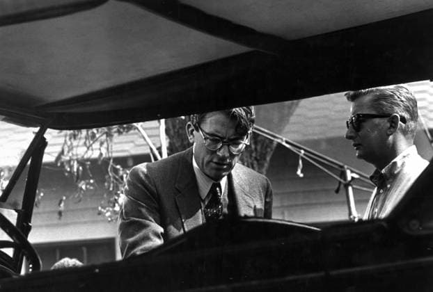 Film To Kill A Mockingbird Actor Gregory Peck and director Robert Mulligar at the set of the film Monroeville, Alabama USA  Copyright: xLeoxFuchsx R0093-Peck-Mulligan-TKAM
