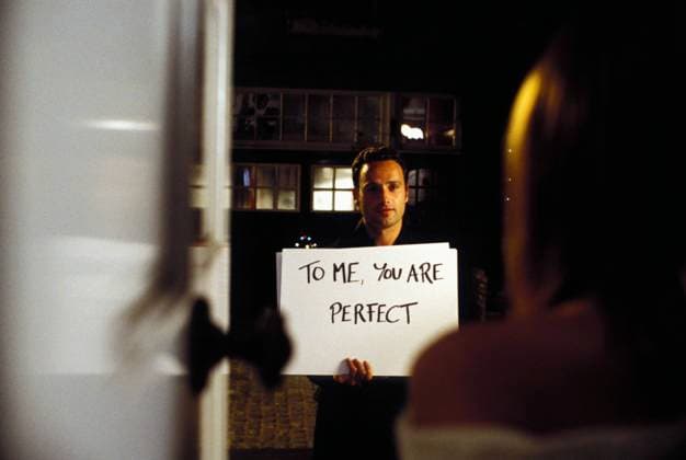 Love Actually British actor Andrew Lincoln as Mark, a London helplessly in the grip of love in Love Actually , the directorial debut of Richard Curtis, whose screenwriting credits include Four Weddings and A Funeral, Bridget Jones Diary and Notting Hill. Love Actually follows four intertwined love stories; the all-star cast includes Hugh Grant as the Prime Minister, Rowan Atkinson, Colin Firth, Laura Linney, Liam Neeson, Alan Rickman, Emma Thompson, Keira Knightley, Martine McCutcheon and Bill Nighy., Credit:Peter Mountain, Universal Pictur Avalon USA, Los Angeles  Copyright: xPeterxMountain,xUniversalxPicturx xAvalonx 0518687300