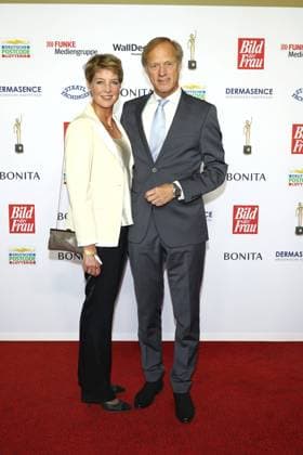 Goldene Bild der Frau in Hamburg Christina Block und Gerhard Delling, Verleihung der Goldene Bild der Frau in der Neuen Flora, Hamburg, 11.10.2023 *** Golden picture of the woman in Hamburg Christina Block and Gerhard Delling, award of the Golden picture of the woman in the new Flora, Hamburg, 11 10 2023 Copyright: xEventpressxBecherx