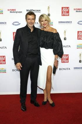 Goldene Bild der Frau in Hamburg Guido Broscheid und Barbara Klein, Verleihung der Goldene Bild der Frau in der Neuen Flora, Hamburg, 11.10.2023 Copyright: xEventpressxBecherx