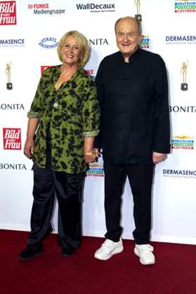 Dietrich Mattausch mit Ehefrau Annette Mattausch bei der 16. Verleihung der Goldenen Bild der Frau 2023 im Stage Theater Neue Flora. Hamburg, 11.10.2023
