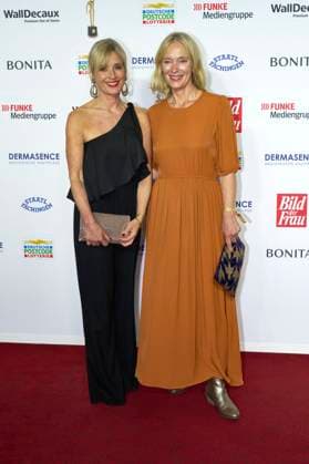 Katharaina Abt und Katja Weitzenböck bei der 16. Verleihung der Goldenen Bild der Frau 2023 im Stage Theater Neue Flora. Hamburg, 11.10.2023