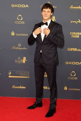 Wincent Weiss Verleihung Goldene Henne 2023 Deutscher Sänger Wincent Weiss auf dem roten Teppich. Verleihung der Goldenen Henne 2023 am 13.10.2023 im Studio 3 der Media City des MDR. Leipzig, Sachsen, Deutschland.