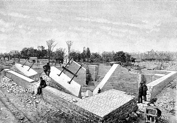 RECORD DATE NOT STATED Paris, France - Tour Eiffel, Foundations. Paris, France - Tour Eiffel, Foundations. Date: 1887  Copyright: Gemini Picture No. 10811003
