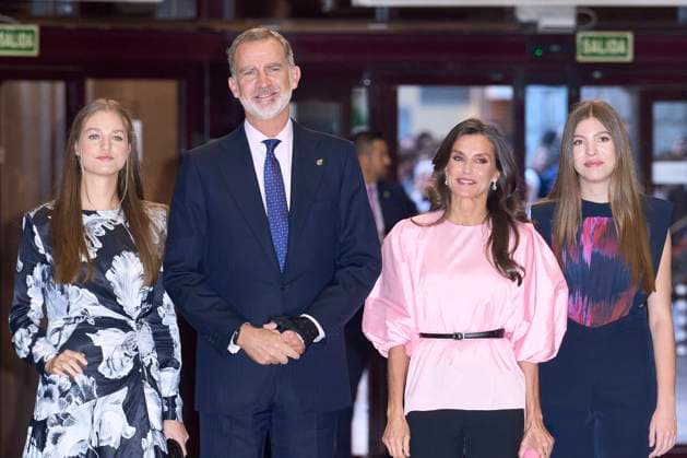 Entertainment Bilder des Tages 19-10-2023 Concert Princess of Asturias Leonor and King Felipe and Queen Letizia and Princess Sofia arrive in Oviedo on the eve of the 2023 Princess of Asturias award ceremony. No Spain Â  Copyright: xPPEx