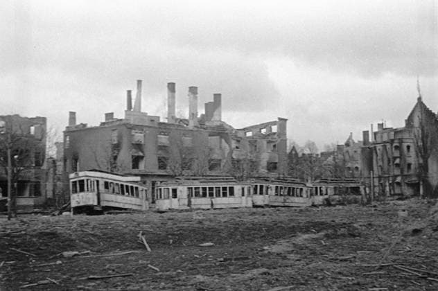 WWII TOWN RUINS TRAM 2490 09.04.1945 Broken trams in a destroyed town. Sputnik Koenigsberg Germany  Copyright: xx