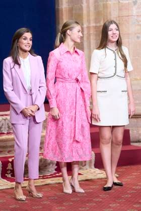 20-10-2023 Medals Princess Leonor and Queen Letizia and Princess Sofia during the Princess Asturias awards at the Campoamor theatre in Oviedo No Spain Â  Copyright: xPPEx