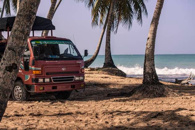 PLAYA LIMON, DOMINICAN REPUBLIC 28 DECEMBER 2019: Minibus on the Caribbean beach Minibus on the Caribbean beach Copyright: xx EDITT (1251)