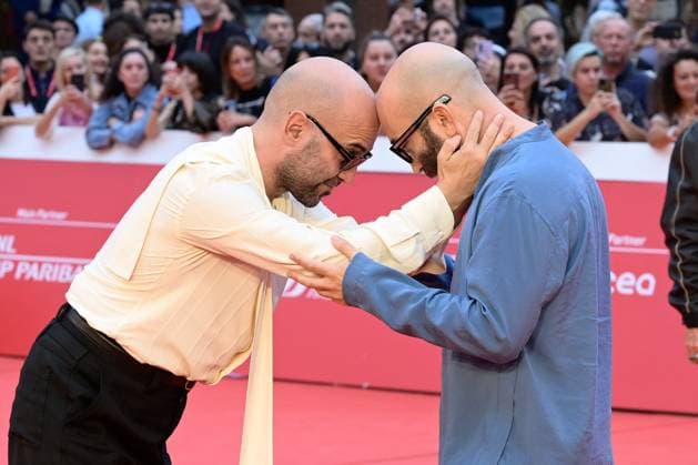 Entertainment Themen der Woche KW42 Entertainment Bilder des Tages News - Red carpet of the movie Negramaro Back Home. Ora So Restare 18th Rome Film Festival Giuliano Sangiorgi and Giorgio Testi director attends the red carpet of the movie Negramaro Back Home. Ora So Restare during the 18th Rome Film Festival at Auditorium Parco Della Musica on October 20, 2023 in Rome, Italy. Rome Auditorium Parco Della Musica Italy Copyright: xFabrizioxCorradettix xLiveMediax LPN_1093679