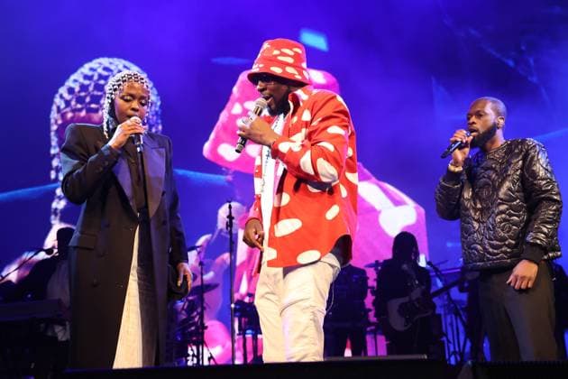 Bilder des Jahres 2023, Entertainment 10 Oktober Entertainment Themen der Woche KW42 BROOKLYN, NY - OCTOBER 19: Wyclef Jean, Pras Michel and Lauryn Hill on stage as Lauryn Hill & The Fugees perform at the Barclays Center on October 19, 2023 in Brooklyn, New York City. Copyright: xWalikxGoshornx