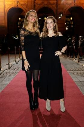 Laura Karasek und Jule Gölsdorf bei der 34. Verleihung des Hessischen Film- und Kinopreises 2023 in der Alten Oper. Frankfurt, 20.10.2023