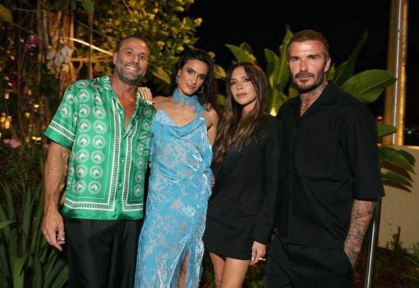 Bilder des Jahres 2023, Entertainment 10 Oktober Entertainment Themen der Woche KW42 EXCLUSIVE EXCLUSIVE Many celebrities attend the Casadonna Restaurant Grand Opening. Featuring: David Grutman, Isabela Grutman, Victoria Beckham, & David Beckham Where: Miami, Florida, United States When: 20 Oct 2023 Credit: Seth Browarnik startraksphoto.com EDITORIAL USE ONLY. NOT FOR USE BY NEWSPAPERS BASED IN THE UK. Copyright: xx 53142704