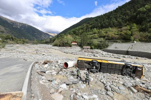 Bilder des Jahres 2023, News 10 Oktober News Themen der Woche KW42 News Bilder des Tages Tempete Aline PHOTOPQR NICE MATIN SEBASTIEN BOTELLA ; Saint-Martin-Vesubie ; 21 10 2023 ; Degats de la tempete Aline, Saint-Martin-Vesubie dans les Alpes-Maritimes. Saint-Martin-Vesubie, October 21, 2023. The results of storm Aline in the Alpes-Maritimes. The storm did not cause any deaths or injuries, according to the report from the department prefect. Material damage was noted in several municipalities and a preliminary investigation was opened in Saint-Martin de Vésubie. *** Local Caption *** Saint-Martin-Vesubie France  Copyright: xPHOTOPQR NICExMATIN MAXPPPxSEBASTIENxBOTELLAx 20231021NIM8613 20231021NIM8613
