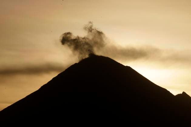 Monumental catrinas receive the Day of the Dead festivity in Atlixco, Mexico October 20, 2023, State of Puebla, Mexico: The Popocatepetl volcano seen from the municipality of Atlixco in the state of Puebla. on October 20, 2023 in State of Puebla, Mexico (Photo by Luis Barron Eyepix Group). Copyright: xLuisxBarronx xEyepixxGroupx LB_20231020_CATRINAS42